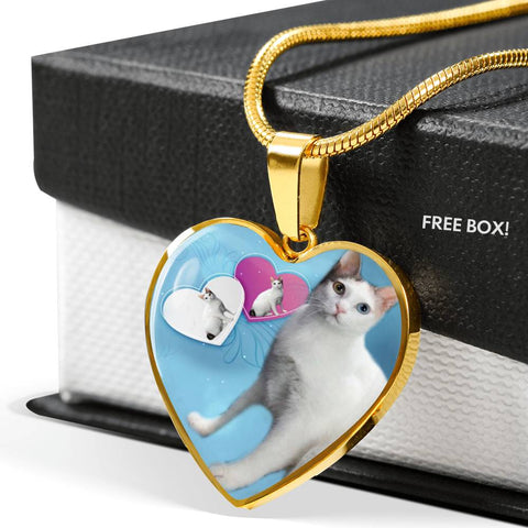 Japanese Bobtail Cat Heart Pendant Luxury Necklace